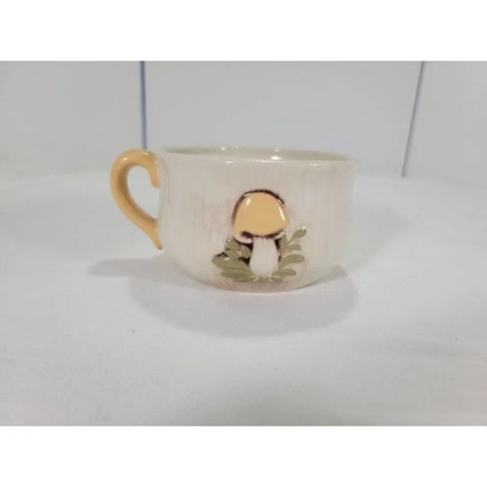Arnel's Vintage 70s Retro‎ Mushroom Coffee Mug Cup Ceramic Kitchen Beige Yellow